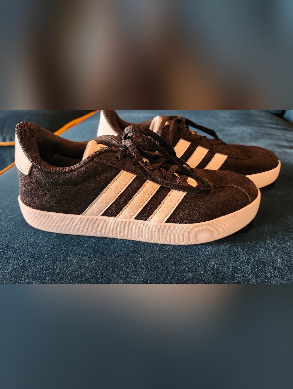 Adidas Suede Black and White Court VL 3.0 Sneaker